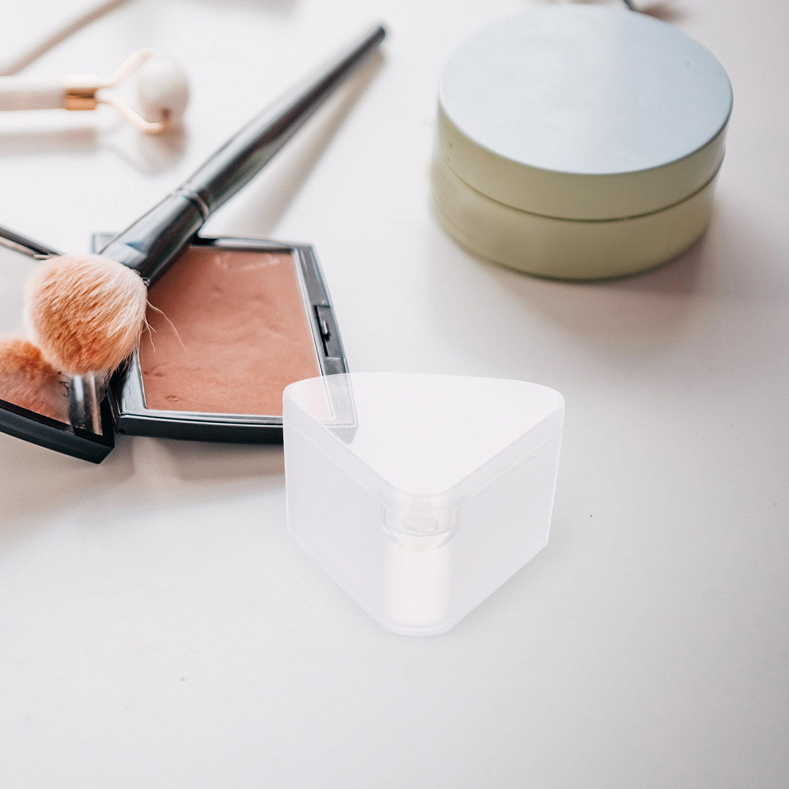 Beauty Makeup Egg - 6 個の三角形パウダーパフケース省スペースメイクアップスポンジホルダートラベルケース三角形美容卵パウダーパフオーガナイザー用