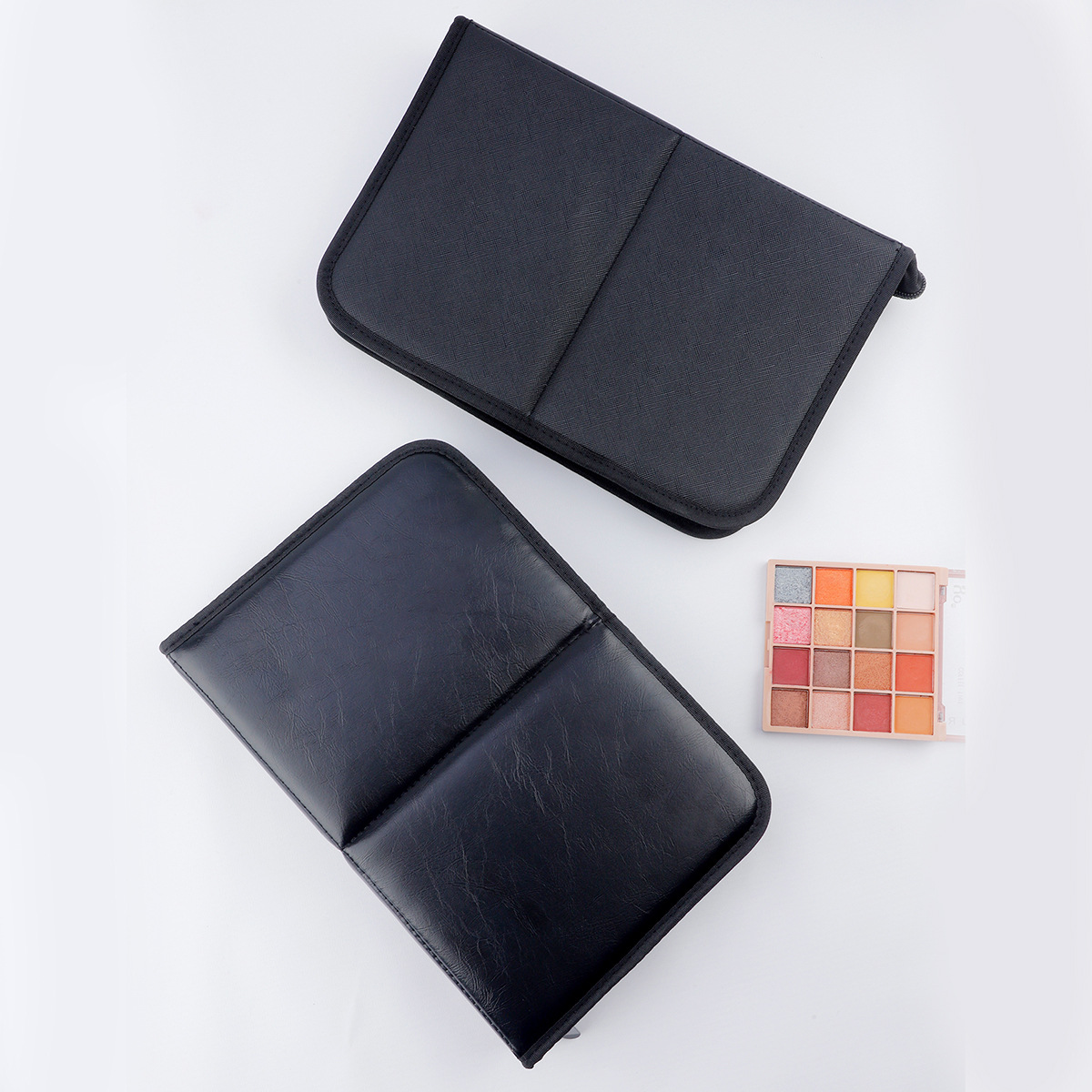 大きな黒い折りたたみ式メイクアップバッグ、14～40穴収納オ - Beauty Preservation Makeup Bag のレビューと価格