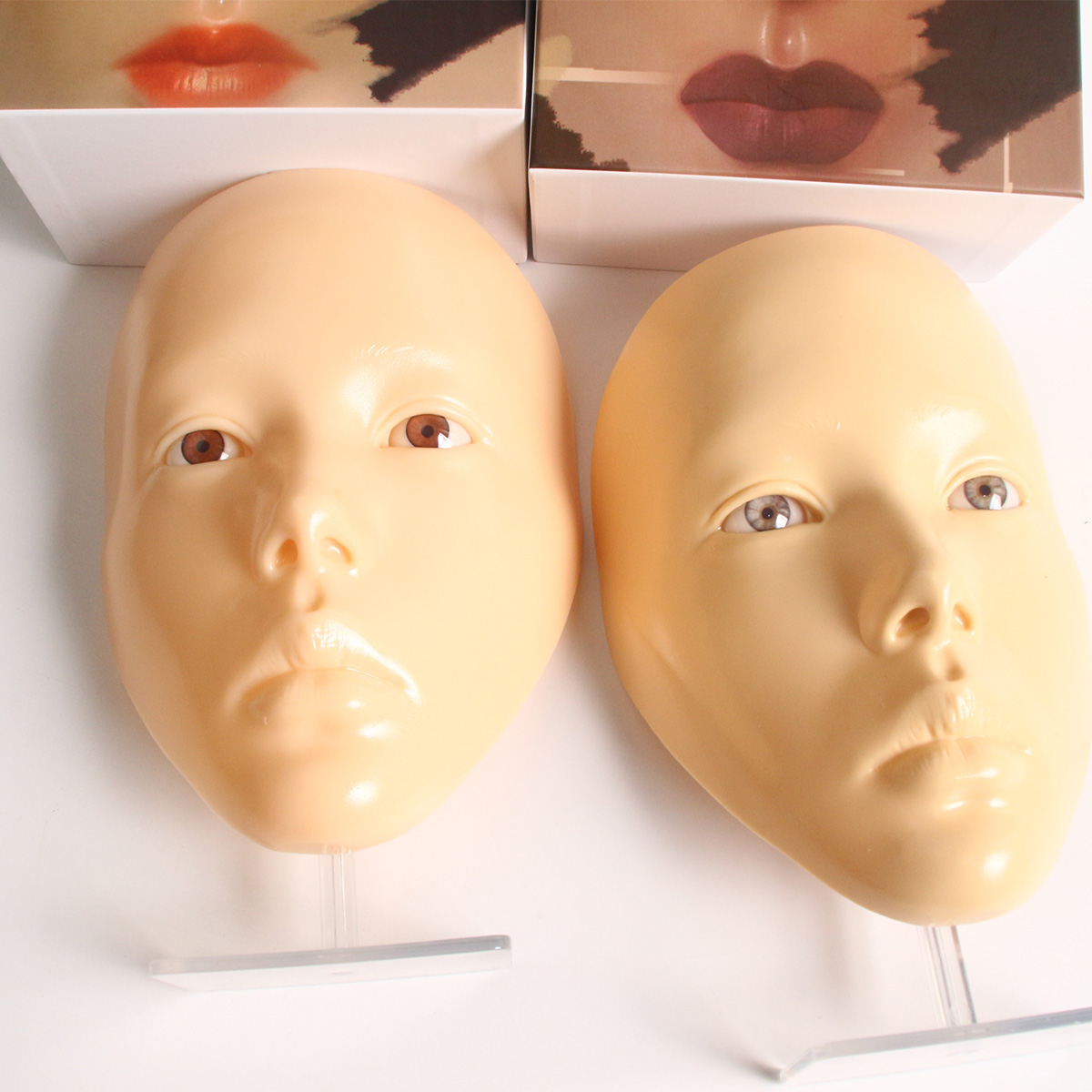 1箱 フルフェイス 再利用可能 メイクアップボード シリコン - Beauty Makeup Academy のレビューと価格